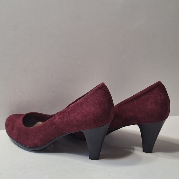 Giani Bernini "NEW" Oxblood Sweets Classic Preppy Faux Suede Heels Size 7 - Picture 10 of 11